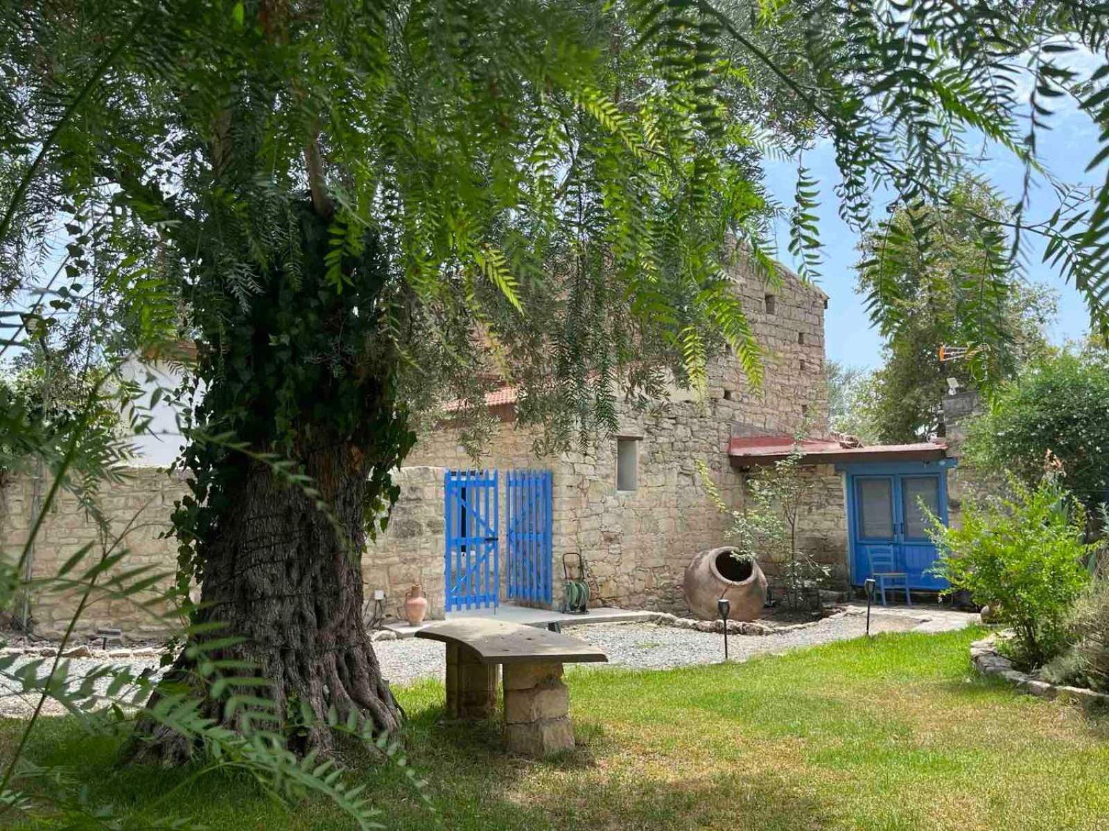 Affittacamere Cecilias Courtyard Malya Esterno foto